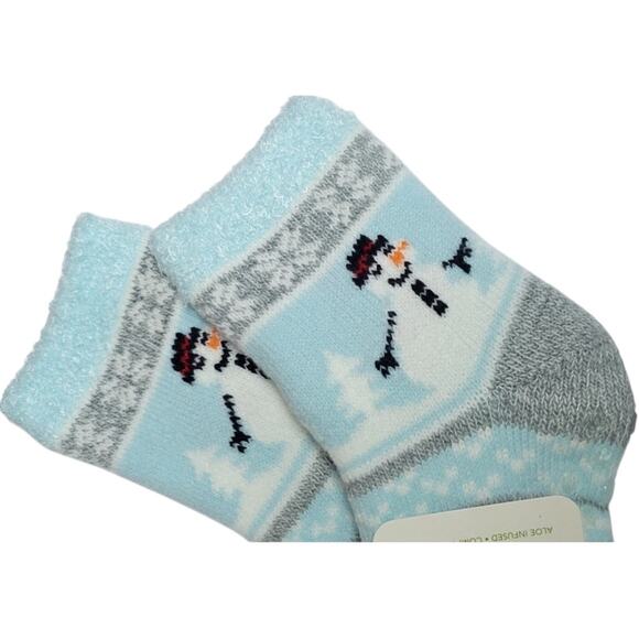 Northeast Outfitters Cozy Cabin Youth Festive Ankle Icon Socks - Picture 4 of 7